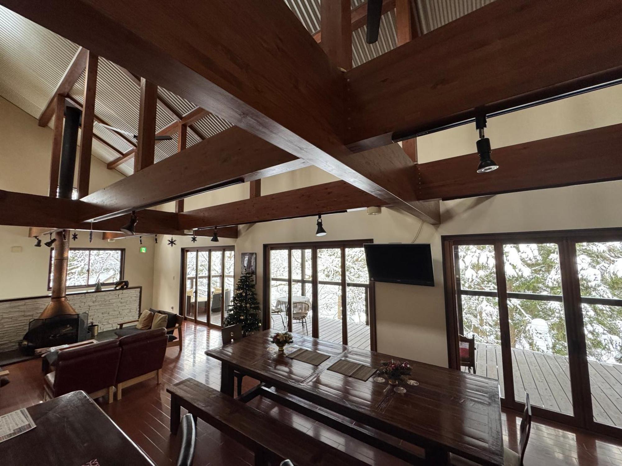 Bears Den Mountain Lodge هاكوبا المظهر الخارجي الصورة